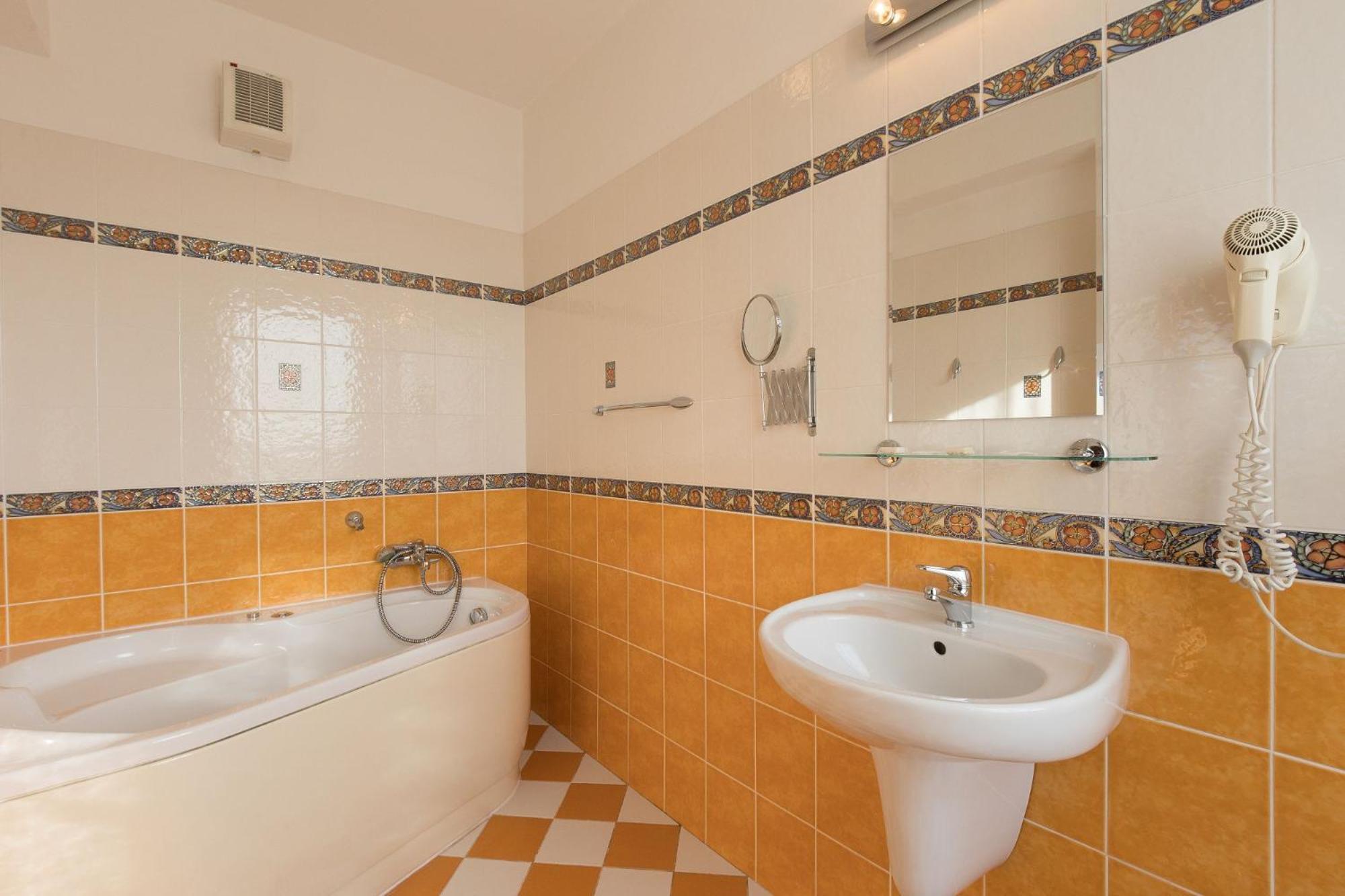 Hotel Belvedere Příbram Dış mekan fotoğraf